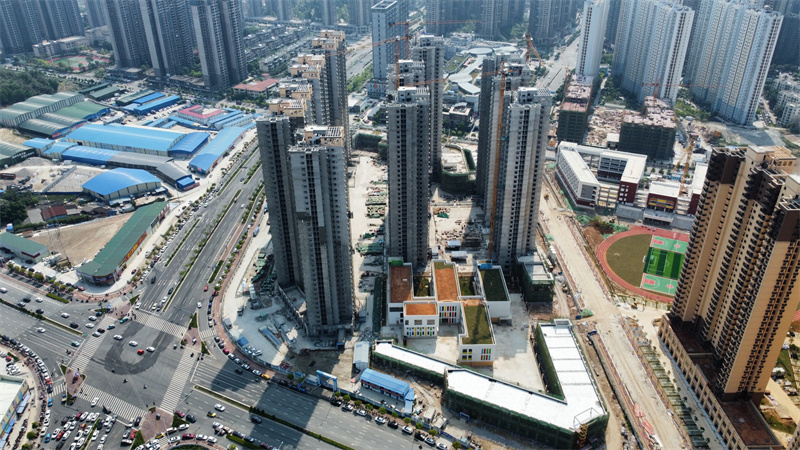半岛(中国)世纪花城（北区）施工进度图.jpg